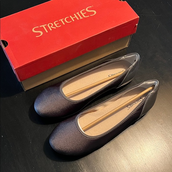 *NIB* Footsmart Stretchies Faye Flat/Pewter - Picture 1 of 9